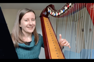 Live 21: How to play spread (or rolled) chords on the harp?
