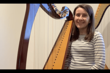 Live Harp Lesson 43 – How to make sure you bend your thumbs?